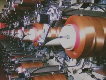 速度级别聚酯胶管线冠带轮胎的快速性能和高速耐久度性能缩略图